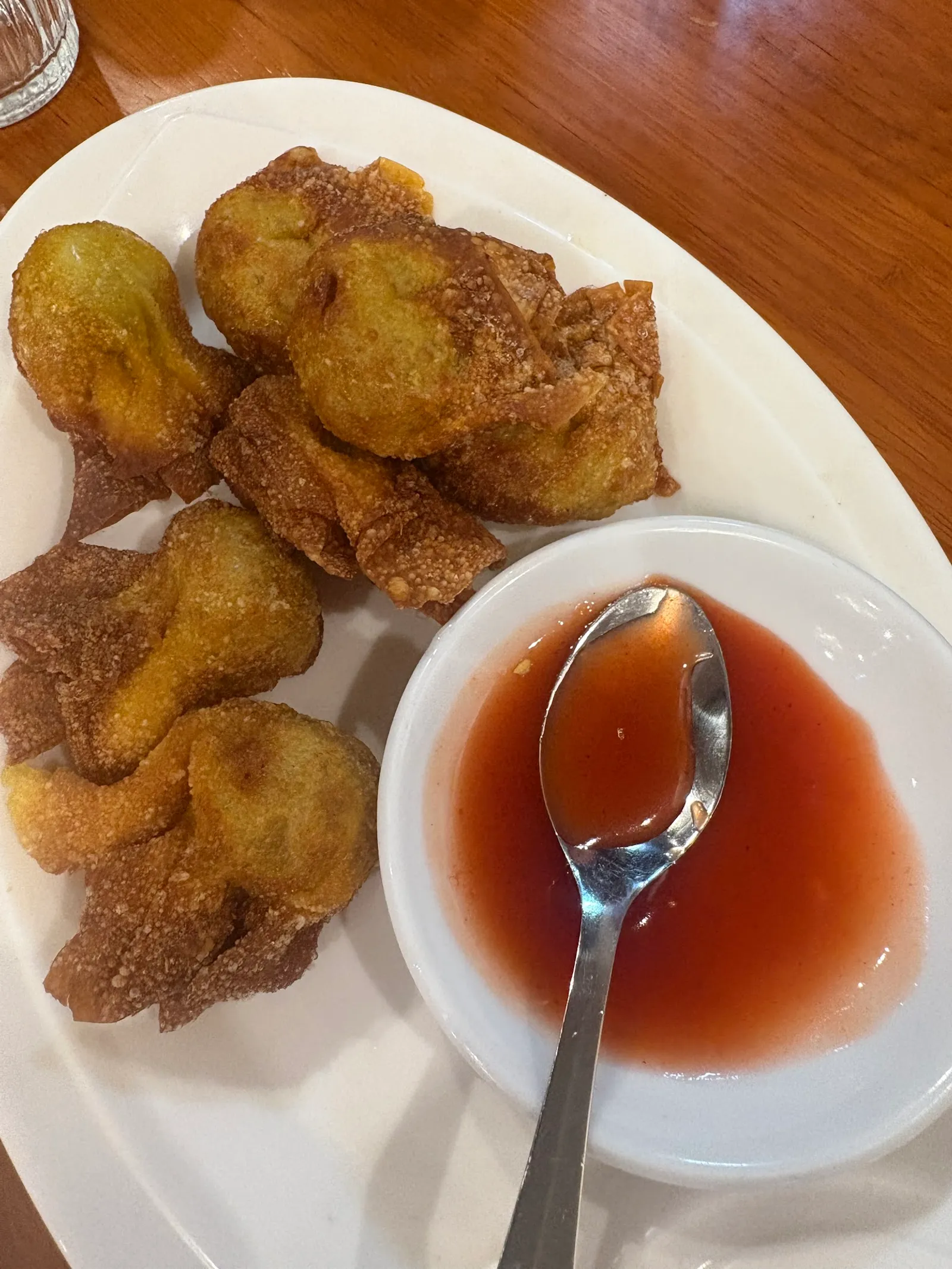 Fried wontons with sweet chilli